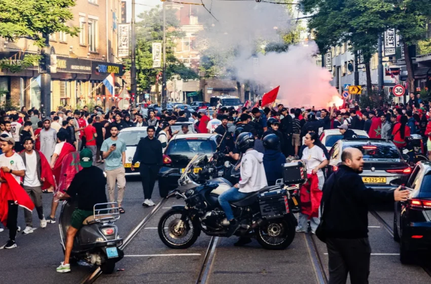  Rotterdam ferme des rues pour Maroc–Canada en prévision d’une mobilisation de supporters marocains