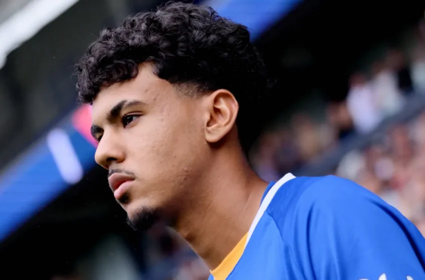  Aznou menace Mykolenko au poste d’arrière gauche à Everton