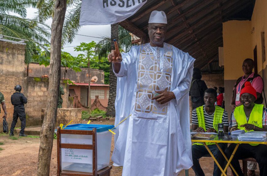  Guinée-Bissau vote un référendum sur une nouvelle constitution renforçant le pouvoir présidentiel