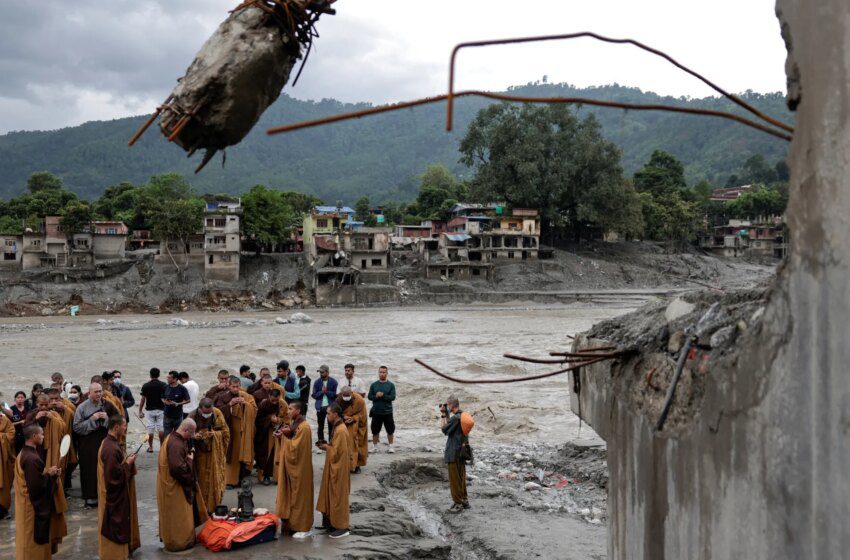  Népal : inondations font 1 331 morts, des sauvetages ravivent l’espoir