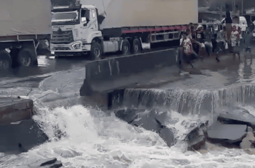  Trois jours de fortes pluies emportent l’autoroute Agbarho-Ughelli dans le Delta nigérian