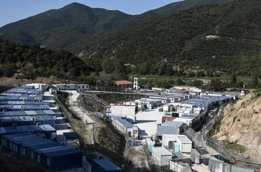  La Grèce réclame que l’UE autorise la suspension temporaire de l’asile après Ceuta