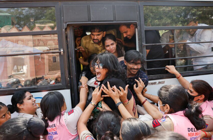  Massives arrestations à New Delhi lors de manifestations contre le commissaire électoral