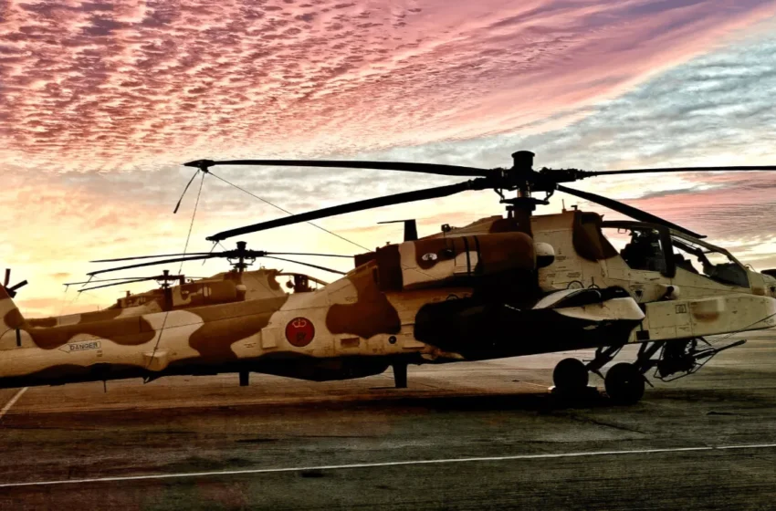  Six AH-64E Apache livrés aux Forces royales de l’air présentés près de Rabat