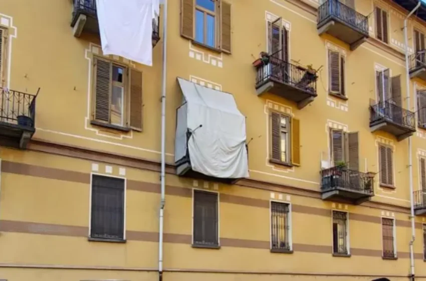  Turin : voisin contraint de partir pour harcèlement raciste, placé sous bracelet électronique